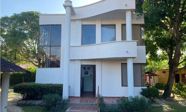 VENDO CABAÑA EN COVEÑAS PRIMERA ENSENADA