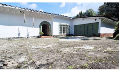 Casa Finca exclusiva con doble vivienda en Los Balsos – El Poblado