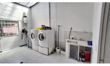 Casa Finca exclusiva con doble vivienda en Los Balsos – El Poblado