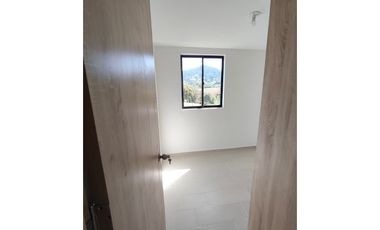 Arriendo apartamento nuevo en El Carmen- Vista espectacular