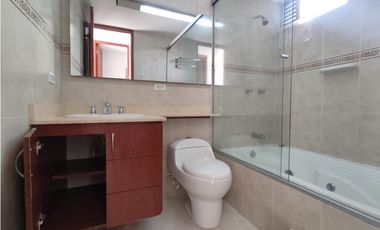 Apartamento en Renta en Envigado, sector Los Benedictinos