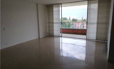 Apartamento en Renta en Envigado, sector Los Benedictinos