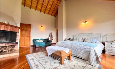 Vendo hermosa casa campestre en el Alto de las palmas