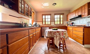 Vendo hermosa casa campestre en el Alto de las palmas