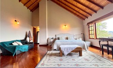 Vendo hermosa casa campestre en el Alto de las palmas