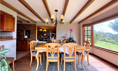 Vendo hermosa casa campestre en el Alto de las palmas