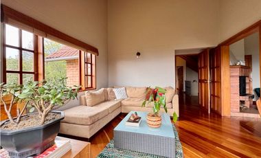 Vendo hermosa casa campestre en el Alto de las palmas