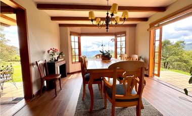 Vendo hermosa casa campestre en el Alto de las palmas