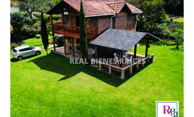 Finca ubicada en el Carmen de Viboral, terreno totalmente plano