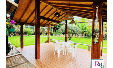 Finca ubicada en el Carmen de Viboral, terreno totalmente plano