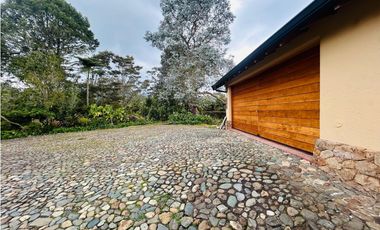 Casa independiente para arrendar – Alto de Palmas | El Chuscal