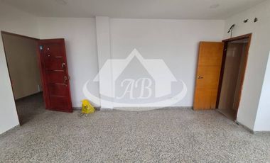 OFICINA EN ARRIENDO Y VENTA BARRIO CENTRO | 9003