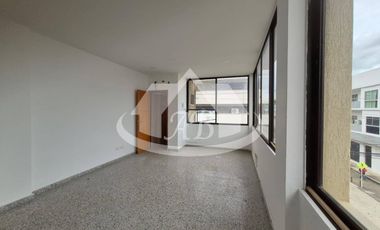 OFICINA EN ARRIENDO Y VENTA BARRIO CENTRO | 9003