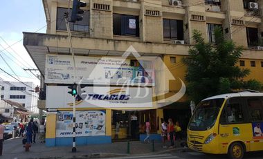 OFICINA EN ARRIENDO Y VENTA BARRIO CENTRO | 9003