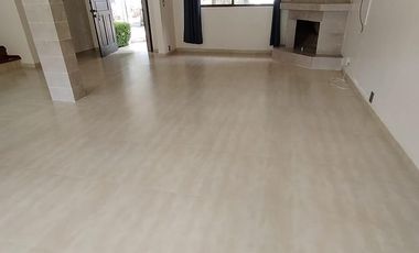 Bonita casa en Condado de sayavedra