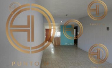 Casa en Venta en la Col. Las Brisas a 15 min. del Malecón del Puerto de Veracruz.