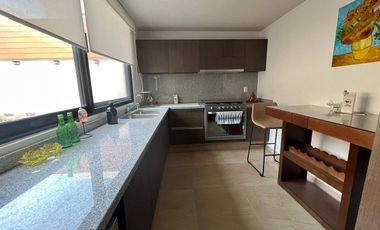 CASA EN RENTA EN ALTOS JURIQUILLA AMUEBLADA