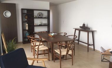 CASA EN RENTA EN ALTOS JURIQUILLA AMUEBLADA