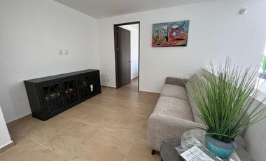 CASA EN RENTA EN ALTOS JURIQUILLA AMUEBLADA
