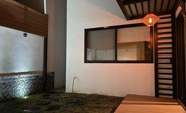 CASA EN RENTA EN ALTOS JURIQUILLA AMUEBLADA
