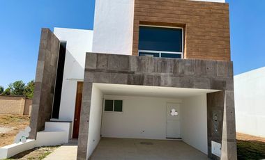 CASA EN FRACC. EL CAPULIN