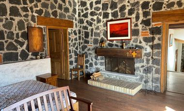 CABAÑA CON VOLCAN INCLUIDO