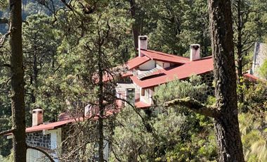 CABAÑA CON VOLCAN INCLUIDO