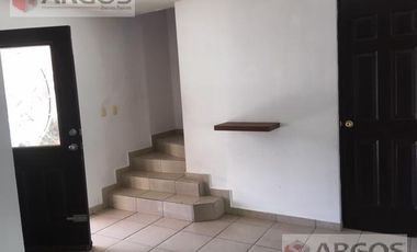 RENTA DE CASA EN LA COL. RESIDENCIAL LOS MORALES
