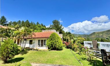 VENTA CASA EN ALTOS DEL MARIA 1139M2 CON JACUZZI TERRAZA cv