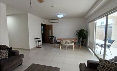 SE VENDE CASA EN CONDADO DEL REY PH ALTOS DEL PARQUE DE 3 HABITACION