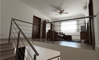 SE VENDE CASA EN CONDADO DEL REY PH ALTOS DEL PARQUE DE 3 HABITACION