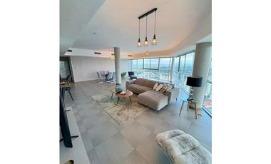 Yacht Club venta