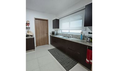 CONDADO DEL REY / ALTOS DEL PARQUE / 264M / 3 HABITACION / 2 PARKING