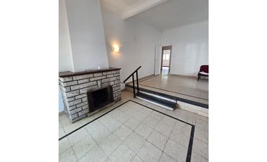 Chalet 4 amb (Corrientes 4300)