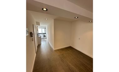 4 AMBIENTES A LA CALLE - BALCÓN Y COCHERA  - SAN LUIS 1700