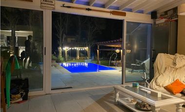 CASA EN VENTA EN COSTA ESMERALDA - DEPORTIVO 383