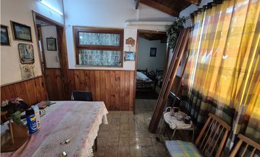 VENTA DE TRES CASAS EN BLOCK EN BARRIO SAN CAYETANO