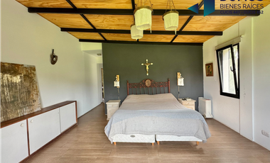 VENTA CASA LA MERCED CHICA