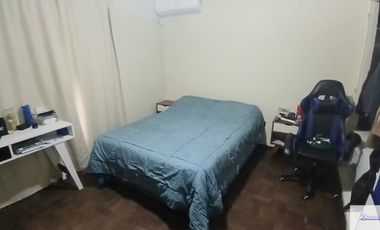Casa en venta c/ cochera en 9 de Julio