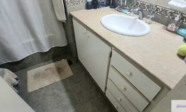 Casa en venta c/ cochera en 9 de Julio
