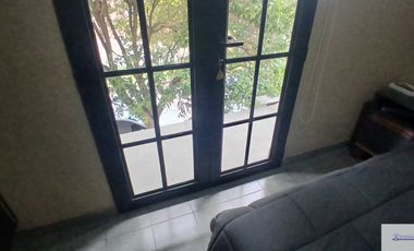 Casa en venta c/ cochera en 9 de Julio