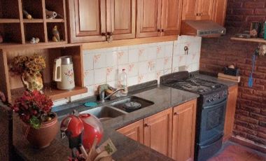 Casa en venta en Quilmes Este