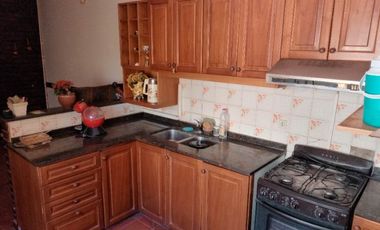 Casa en venta en Quilmes Este