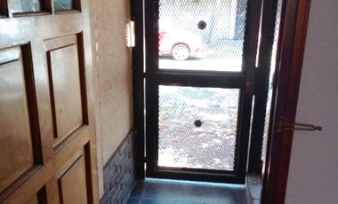 Casa en venta en Quilmes Este