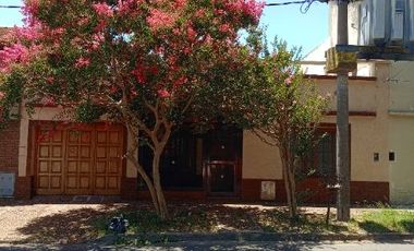Casa en venta en Quilmes Este