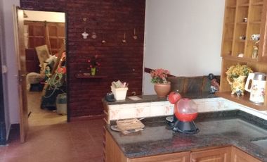 Casa en venta en Quilmes Este