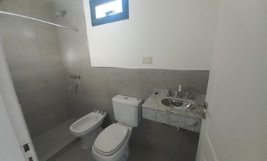 Casa en venta c/ cochera en La Hornilla