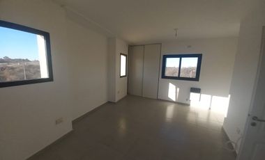 Casa en venta c/ cochera en La Hornilla