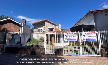 Chalet en venta c/ cochera en Burzaco