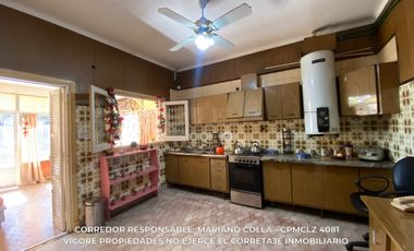 Chalet en venta c/ cochera en Burzaco